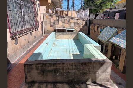 Casa à venda com 732m², 8 quartos e 8 vagas Casa à venda com 732m², 8 quartos e 8 vagasPiscina