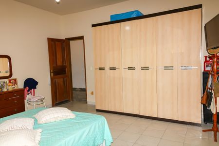 Casa à venda com 732m², 8 quartos e 8 vagas Casa à venda com 732m², 8 quartos e 8 vagasQuarto Suite - Casa 3