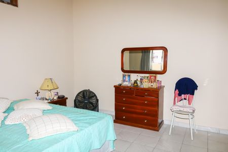 Casa à venda com 732m², 8 quartos e 8 vagas Casa à venda com 732m², 8 quartos e 8 vagasQuarto Suite - Casa 3