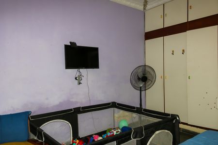 Casa à venda com 732m², 8 quartos e 8 vagas Casa à venda com 732m², 8 quartos e 8 vagasQuarto 4 - Casa 1