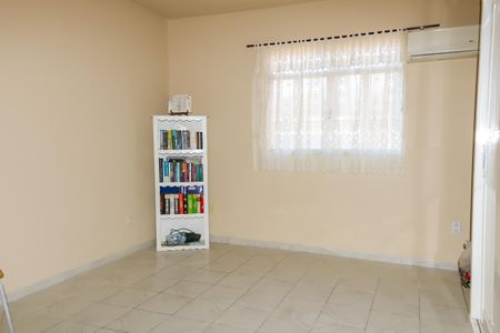 Casa à venda com 732m², 8 quartos e 8 vagas Casa à venda com 732m², 8 quartos e 8 vagasQuarto 1 - Casa 3