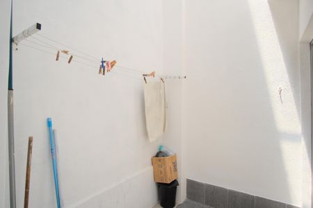 Casa à venda com 100m², 1 quarto e sem vagaÁrea Intermediaria