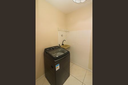 Apartamento à venda com 73m², 2 quartos e sem vaga Apartamento à venda com 73m², 2 quartos e sem vagaÁrea de Serviço