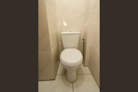 Apartamento à venda com 73m², 2 quartos e sem vaga Apartamento à venda com 73m², 2 quartos e sem vagaBanheiro de serviço