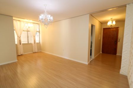 Apartamento à venda com 73m², 2 quartos e sem vaga Apartamento à venda com 73m², 2 quartos e sem vagaSala