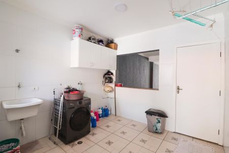 Casa à venda com 240m², 3 quartos e 4 vagas Casa à venda com 240m², 3 quartos e 4 vagasÁrea de Serviço