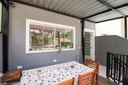 Casa à venda com 240m², 3 quartos e 4 vagas Casa à venda com 240m², 3 quartos e 4 vagasÁrea Gourmet