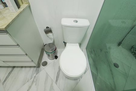 Casa à venda com 240m², 3 quartos e 4 vagas Casa à venda com 240m², 3 quartos e 4 vagasBanheiro da Suíte