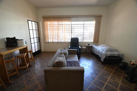 Casa à venda com 260m², 4 quartos e 4 vagasSala