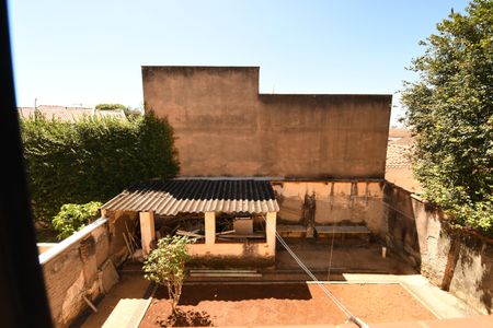 Casa à venda com 260m², 4 quartos e 4 vagasEscritório - Vista