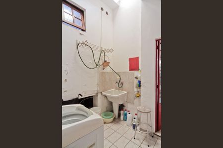 Casa à venda com 204m², 2 quartos e 2 vagas Casa à venda com 204m², 2 quartos e 2 vagasÁrea de Serviço