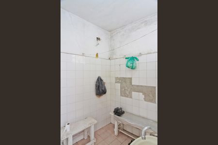 Casa à venda com 204m², 2 quartos e 2 vagas Casa à venda com 204m², 2 quartos e 2 vagasBanheiro de serviço