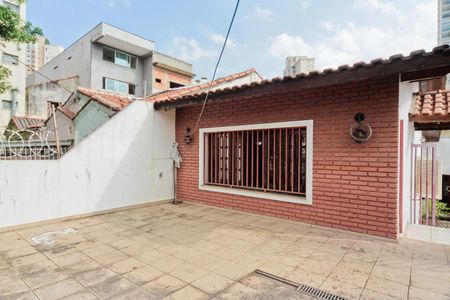 Casa à venda com 204m², 2 quartos e 2 vagas Casa à venda com 204m², 2 quartos e 2 vagasQuintal
