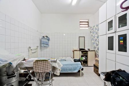 Casa à venda com 204m², 2 quartos e 2 vagas Casa à venda com 204m², 2 quartos e 2 vagasEdícula