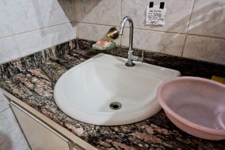 Casa à venda com 204m², 2 quartos e 2 vagas Casa à venda com 204m², 2 quartos e 2 vagasBanheiro