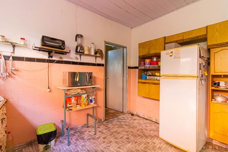 Casa à venda com 312m², 2 quartos e 2 vagas Casa à venda com 312m², 2 quartos e 2 vagasCozinha - Casa 2