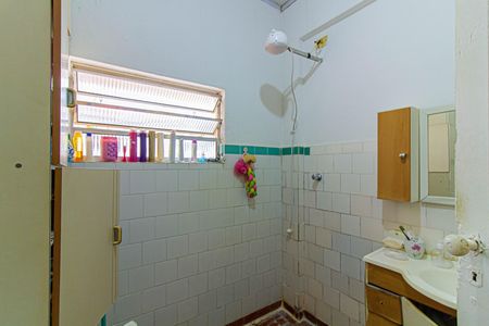 Casa à venda com 312m², 2 quartos e 2 vagas Casa à venda com 312m², 2 quartos e 2 vagasBanheiro - Casa 1