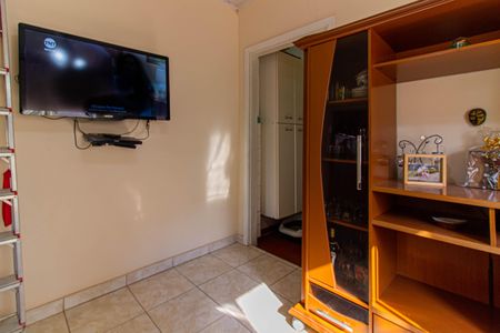 Casa à venda com 312m², 2 quartos e 2 vagas Casa à venda com 312m², 2 quartos e 2 vagasSala - Casa 1