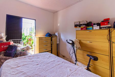 Casa à venda com 312m², 2 quartos e 2 vagas Casa à venda com 312m², 2 quartos e 2 vagasQuarto - Casa 1