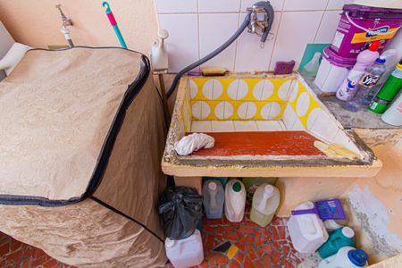 Casa à venda com 312m², 2 quartos e 2 vagas Casa à venda com 312m², 2 quartos e 2 vagasÁrea de Serviço - Casa 1