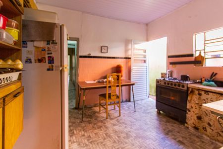 Casa à venda com 312m², 2 quartos e 2 vagas Casa à venda com 312m², 2 quartos e 2 vagasCozinha - Casa 2