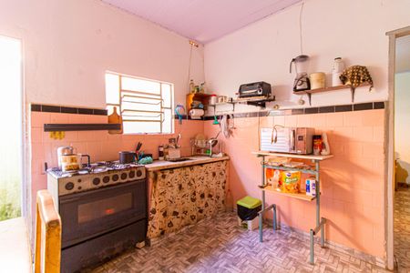 Casa à venda com 312m², 2 quartos e 2 vagas Casa à venda com 312m², 2 quartos e 2 vagasCozinha - Casa 2