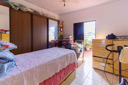 Casa à venda com 312m², 2 quartos e 2 vagas Casa à venda com 312m², 2 quartos e 2 vagasQuarto - Casa 1