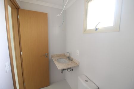 Apartamento à venda com 66m², 2 quartos e 1 vagaBanheiro da Suíte 2