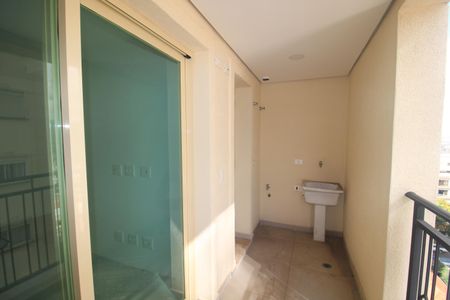Apartamento à venda com 66m², 2 quartos e 1 vagaSala / Cozinha - Varanda