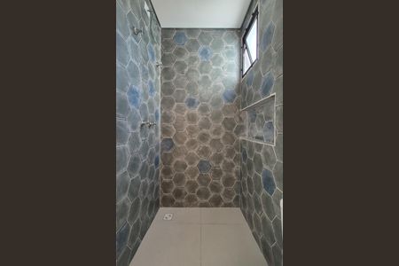 Casa à venda com 194m², 3 quartos e 4 vagasBanheiro da suíte