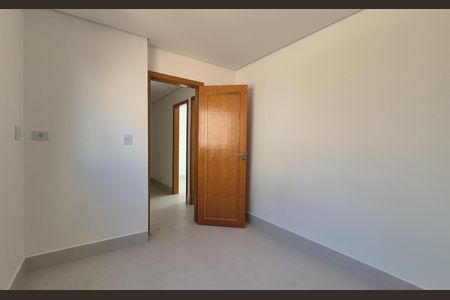 Casa à venda com 194m², 3 quartos e 4 vagasQuarto 2