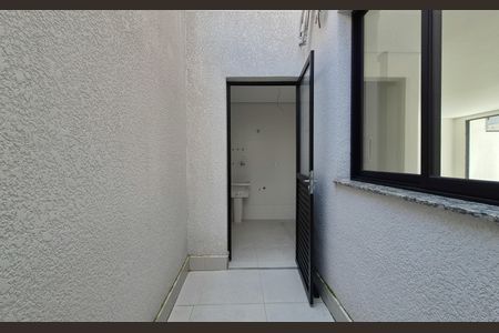 Casa à venda com 194m², 3 quartos e 4 vagasÁrea  externa