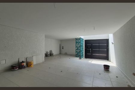 Casa à venda com 194m², 3 quartos e 4 vagasGaragem