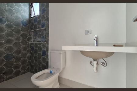 Casa à venda com 194m², 3 quartos e 4 vagasBanheiro da suíte