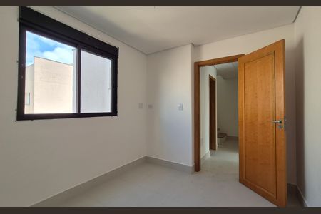 Casa à venda com 194m², 3 quartos e 4 vagasQuarto 2