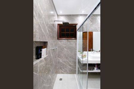 Casa para alugar com 300m², 4 quartos e 6 vagasBanheiro da Suíte 2