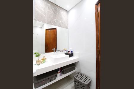 Casa para alugar com 300m², 4 quartos e 6 vagasBanheiro da Suíte 2