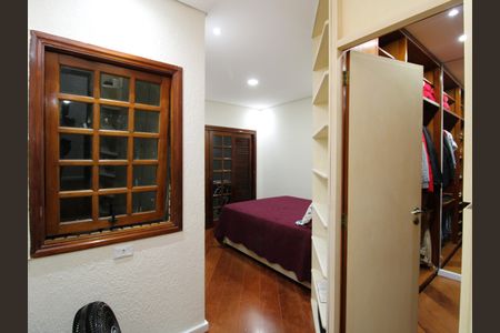 Casa para alugar com 300m², 4 quartos e 6 vagasSuíte 2