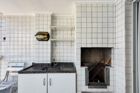 Apartamento para alugar com 102m², 2 quartos e 2 vagas Apartamento para alugar com 102m², 2 quartos e 2 vagasSacada