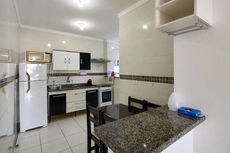 Apartamento para alugar com 102m², 2 quartos e 2 vagas Apartamento para alugar com 102m², 2 quartos e 2 vagasCozinha