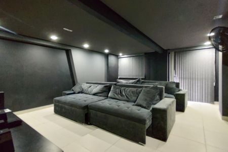 Apartamento para alugar com 102m², 2 quartos e 2 vagas Apartamento para alugar com 102m², 2 quartos e 2 vagasCinema