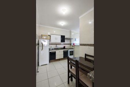 Apartamento para alugar com 102m², 2 quartos e 2 vagas Apartamento para alugar com 102m², 2 quartos e 2 vagasCozinha