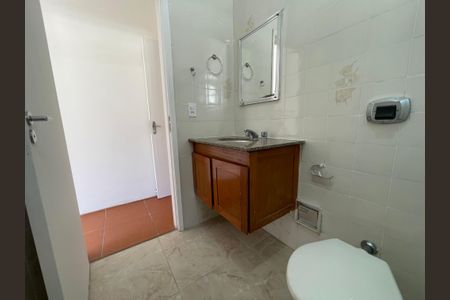 Casa à venda com 120m², 3 quartos e 2 vagas Casa à venda com 120m², 3 quartos e 2 vagasBanheiro da Suíte