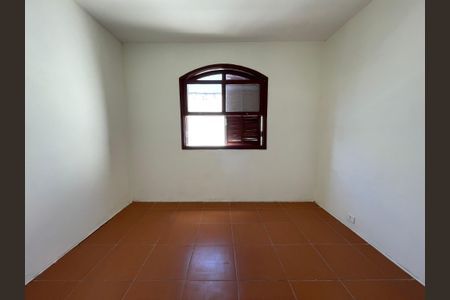 Casa à venda com 120m², 3 quartos e 2 vagas Casa à venda com 120m², 3 quartos e 2 vagasQuarto