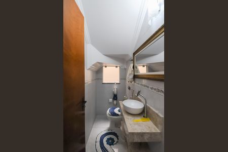 Casa à venda com 143m², 3 quartos e 4 vagaslavabo