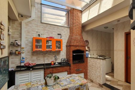 Casa à venda com 143m², 3 quartos e 4 vagasÁrea gourmet