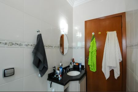 Casa à venda com 143m², 3 quartos e 4 vagasBanheiro da Suíte