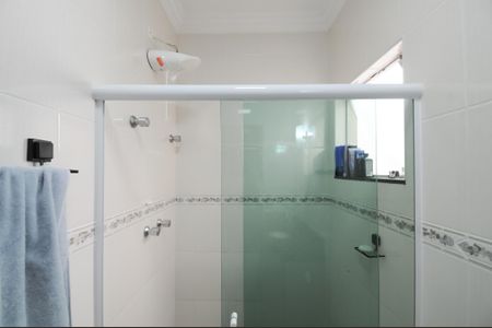 Casa à venda com 143m², 3 quartos e 4 vagasBanheiro Social