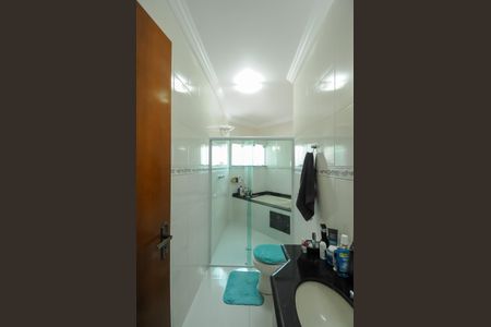 Casa à venda com 143m², 3 quartos e 4 vagasBanheiro da Suíte