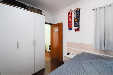 Casa à venda com 143m², 3 quartos e 4 vagasQuarto 2